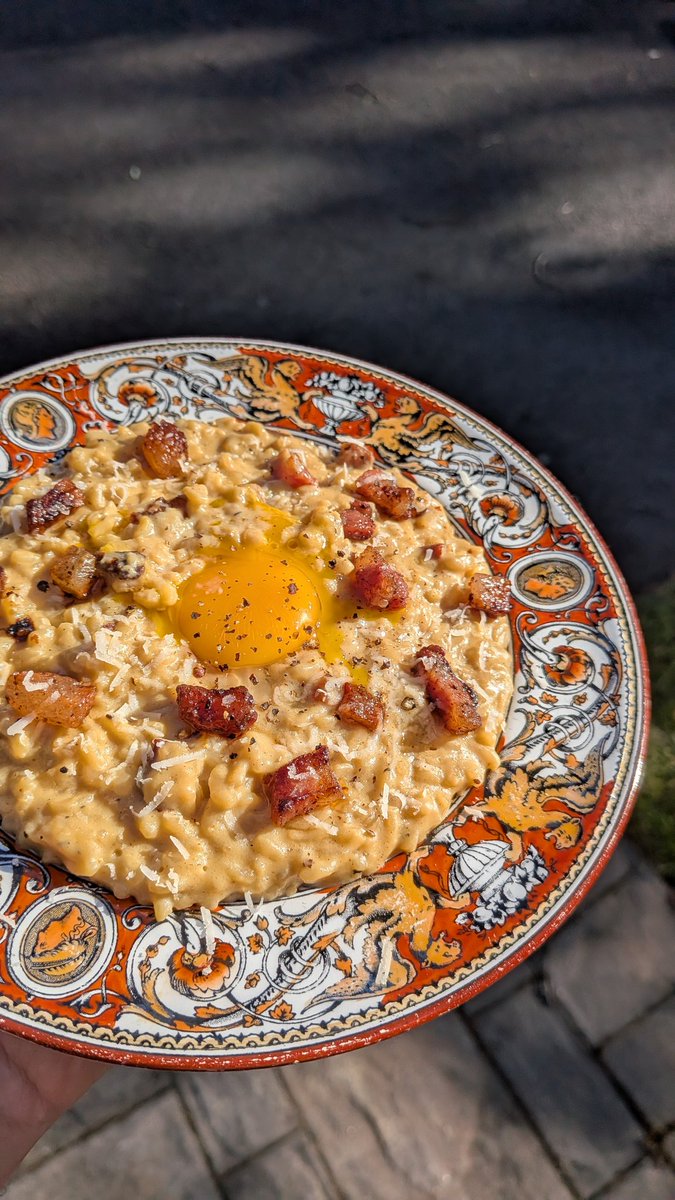 postmindvomit's tweet photo. Risotto Alla Carbonara 

I really wish I had a wife https://t.co/cAvTr8y8qh