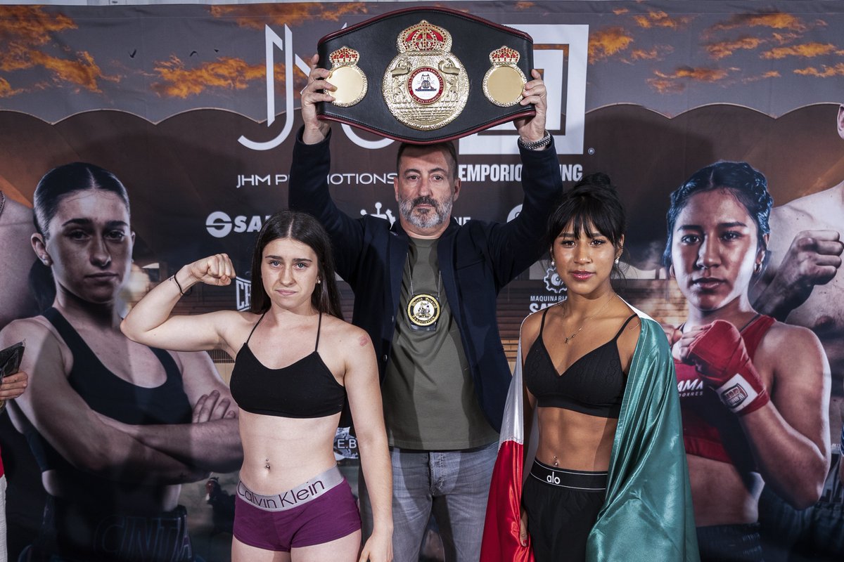 WBABoxing's tweet photo. We have a fight 🔥

Sánchez: 104.2 lb
Jimenez: 103.8 lb 

WBA Minimumweight Youth Championship 🏆

📸 Miguel Minguez / JHM Promotions https://t.co/no6jfmZ7wB