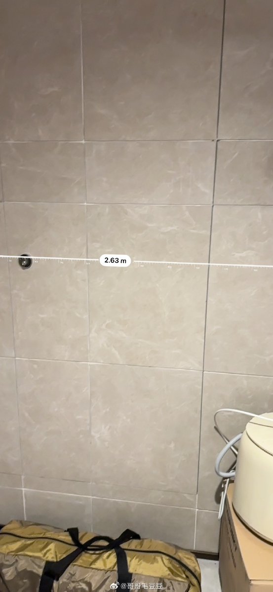 D387BOstFUoHwue's tweet photo. [Tired of clutter Sorting old items brings joy—donate usable stuff, keep what matters, and make space for new moments!] https://t.co/jUwzZ8Qe1b