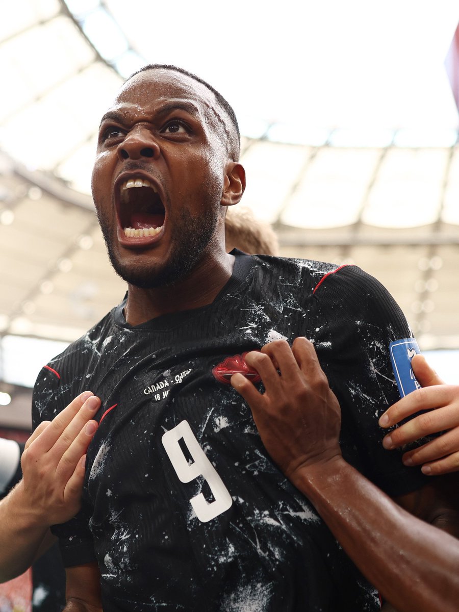 ortasahahaber's tweet photo. Bosna Hersek maçının ardından Katar'ı da boş geçmeyen Cyle Larin, 2 maçta 2 gol kaydetti. 🎯 https://t.co/Yii3RUM0kx
