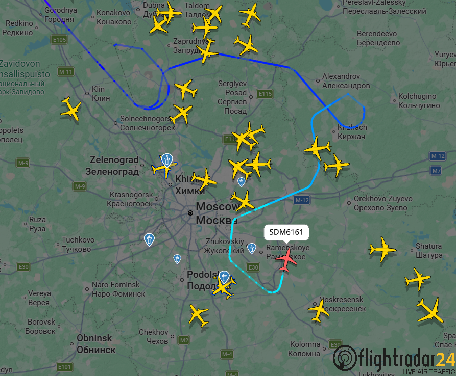 Osinttechnical's tweet photo. Ukrainian attack drones are targeting Moscow right now, with Russian air traffic over the country's capital diverting. https://t.co/XPo9Ln1qee