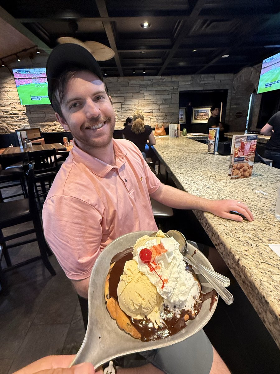 jeremyboone's tweet photo. Spent the day with @BickNoone caddying for him at local US Amateur qualifying.  Posted 73. Fell a few shots out. T16 out of 78.  Needed a top 8.  Maybe next time.  Still had a great dinner and a Monster 🍪 for his birthday.  Proud dad day. https://t.co/XZSn2OKxKs