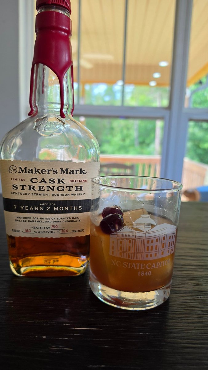 PCJEDIBRIAN's tweet photo. Enjoying an amazing old fashion with @MakersMark https://t.co/LJA5GyQEuz