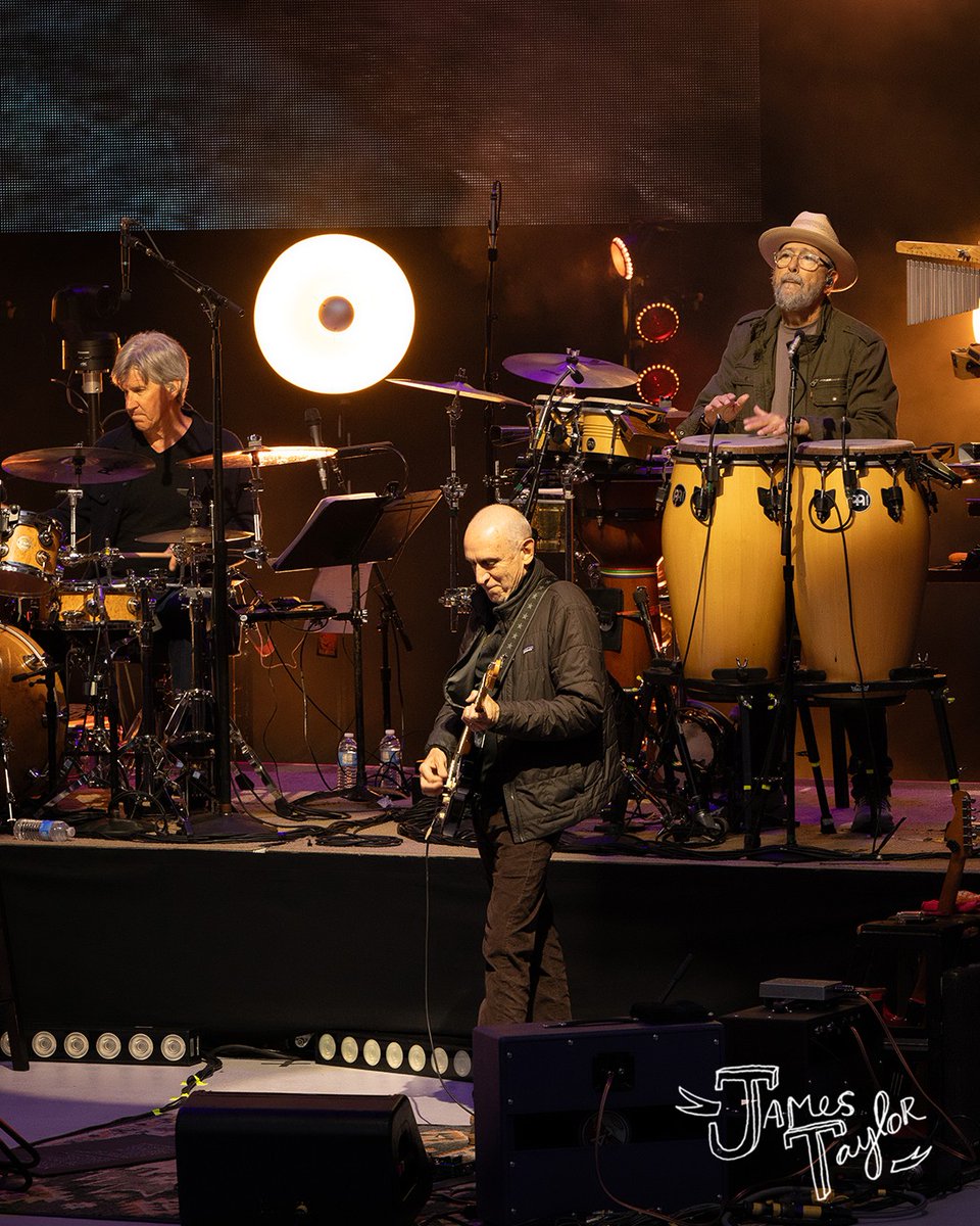JamesTaylor_com's tweet photo. Tonight's the night: the US tour resumes at Bethel Woods Center for the Arts in NY. Who's going?

#JT #JamesTaylor #2026Tour https://t.co/1d2cuKpnWP