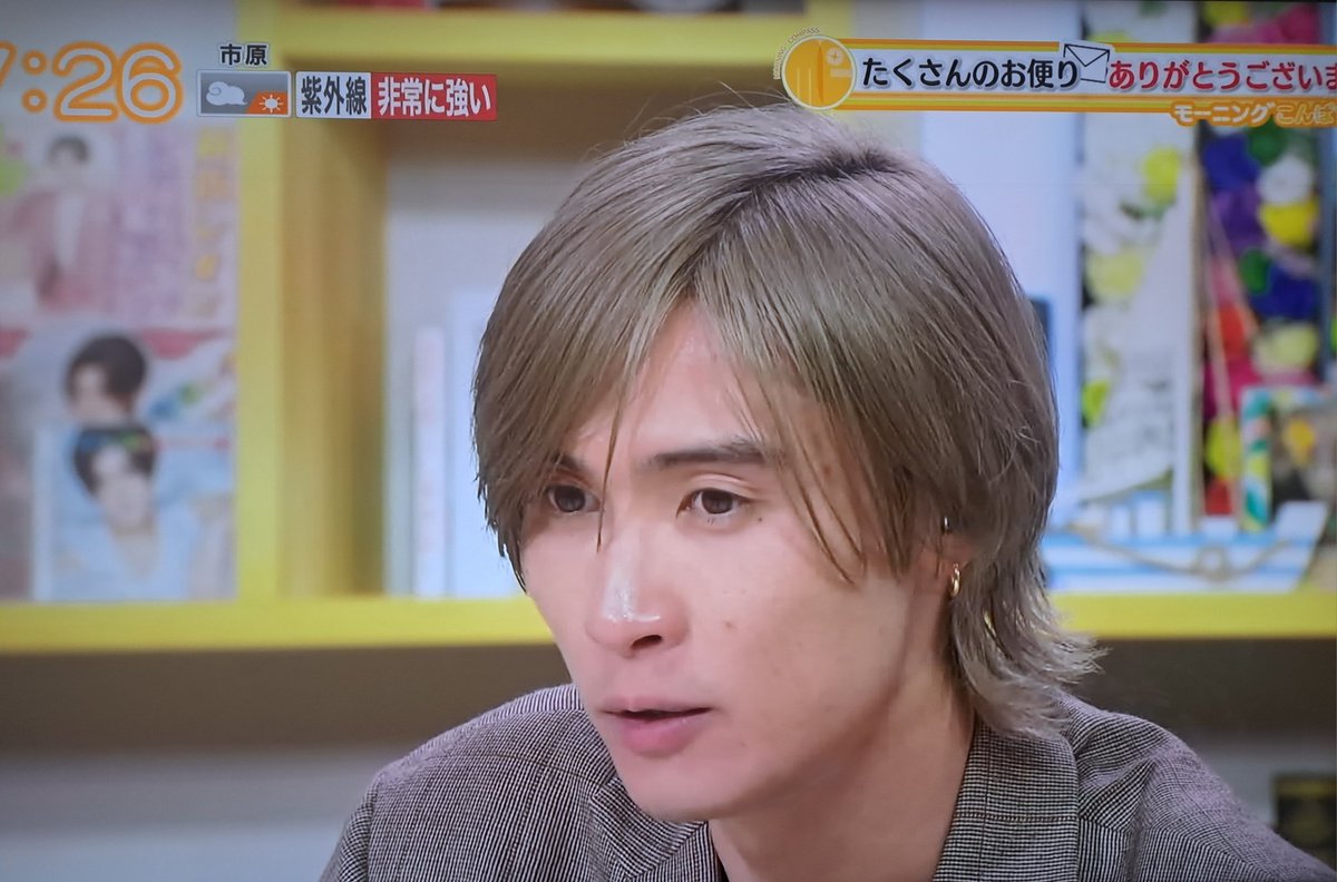 hashimon0715's tweet photo. 突然髪を切ったのは?

鏡に映った自分を見て
なげーと思った
いつもいってるところがお休みで、(初めてのところに)突撃した!
(美容師さんが)すごく上手で優しかった
初めての店に今まで10何回か行ったけど、一番優しかった!
これから、ずっと行こうかな?!

#モーニングこんぱす  
#橋本良亮 https://t.co/iaR8QwytDw