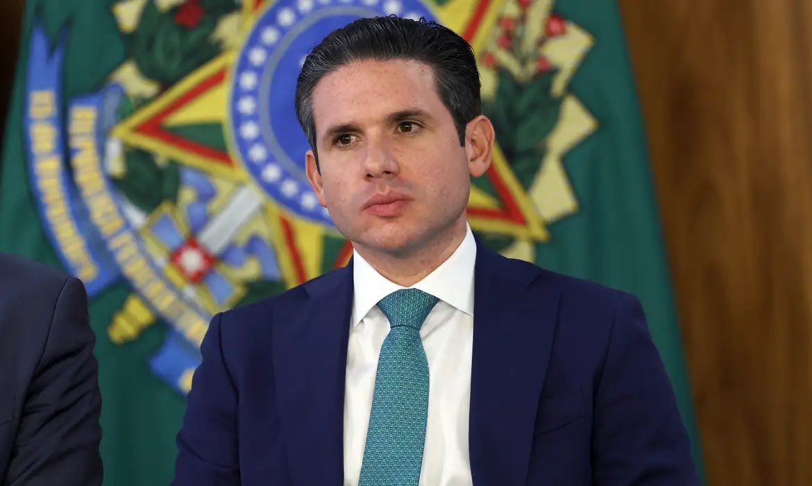 Bacana_EF's tweet photo. Alô, alô, boa tarde #Vorcaro, sou eu @HugoMottaPB, escuta meu amigão do peito, será que você pode arrumar um empréstimo pequenininho de 22 milhões para minha cunhada ?

#RatoDeEsgoto tem história, DNA, só olhar o passado, Mãe , Avó, … 

#CORRUPTO https://t.co/MkxrDg0aYI