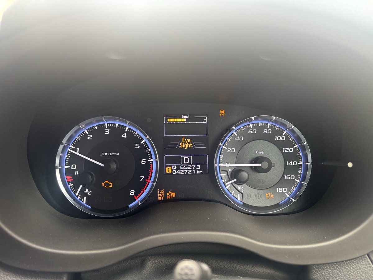 GrqyO's tweet photo. 急にどうしたんだ俺の車😭 https://t.co/TX4RWSKDl5