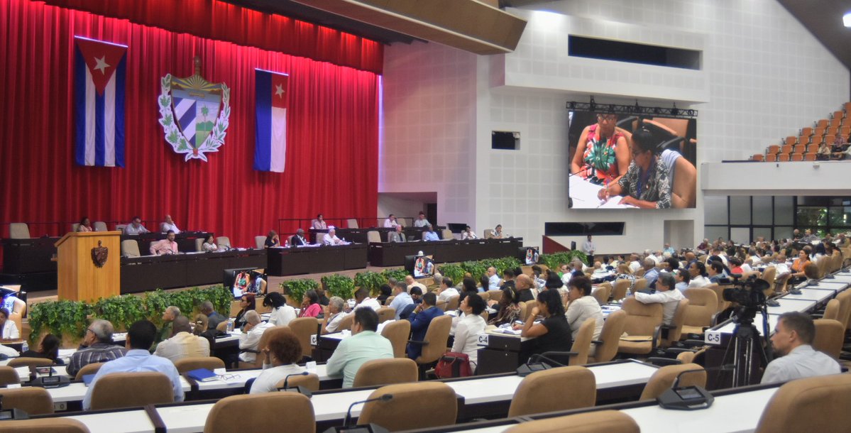 AsambleaCuba's tweet photo. Ampliamente debatidas por los diputados las propuestas de transformaciones económicas y sociales, presentadas por @MMarreroCruz https://t.co/rcd3LKJ32H