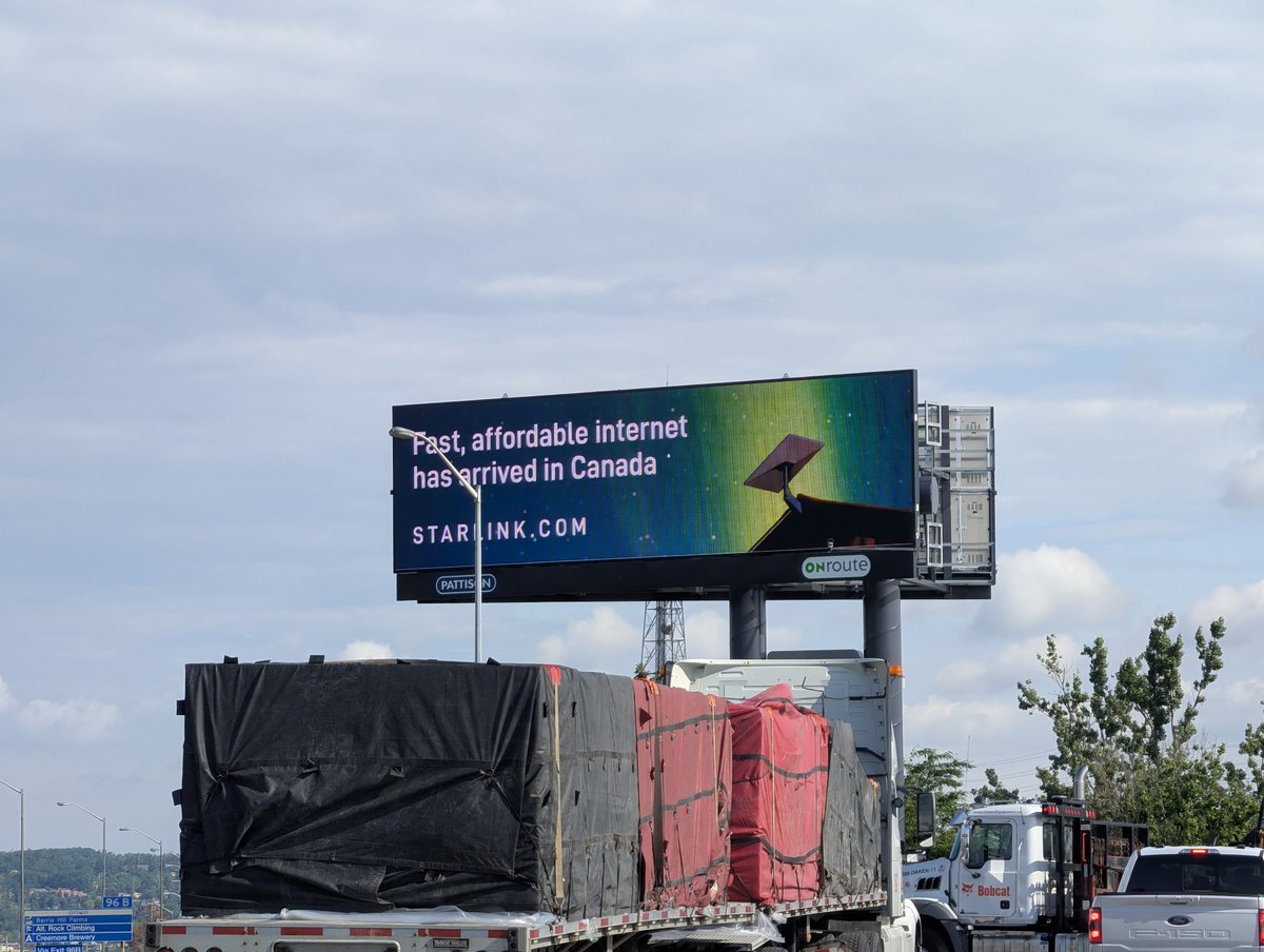 jhaverinator's tweet photo. In Muskoka, ON for the week
There are so many Starlink ads here! https://t.co/ynOCIgUpT6