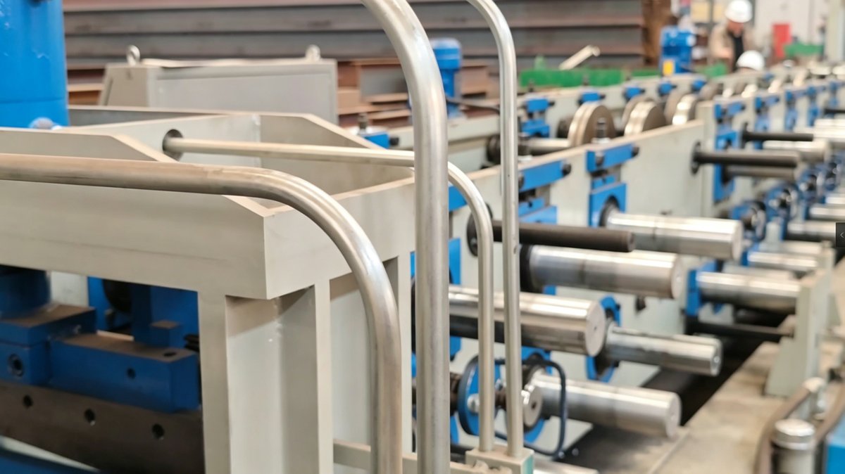 CssBuildings's tweet photo. Proudly supporting new warehouse in Kapolei, Hawaii!
Custom-length, pre-punched purlins ship ready for install - zero field drilling &amp; rework.
Photos show roll forming line turning galvanized steel coil into Z purlins.
More behind-the-scenes "How It’s Made" content coming soon https://t.co/Qfo8XhiZlh