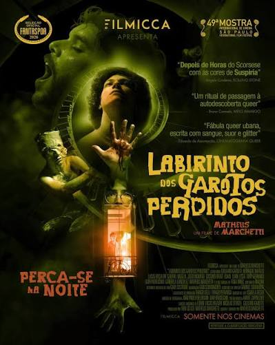 lucezim's tweet photo. @ravenclawboyr É uma pena, porque o filme parece muito fofo (o livro é incrível).

Outros filmes LGBTQIA+ brasileiros em cartaz que também mereceriam muito mais divulgação são Trago seu Amor e o terror queer Labirinto dos Garotos Perdidos.

Filmes brasileiros LGBTQIA+ mereciam mais valorização. https://t.co/YCCxgBxUv1