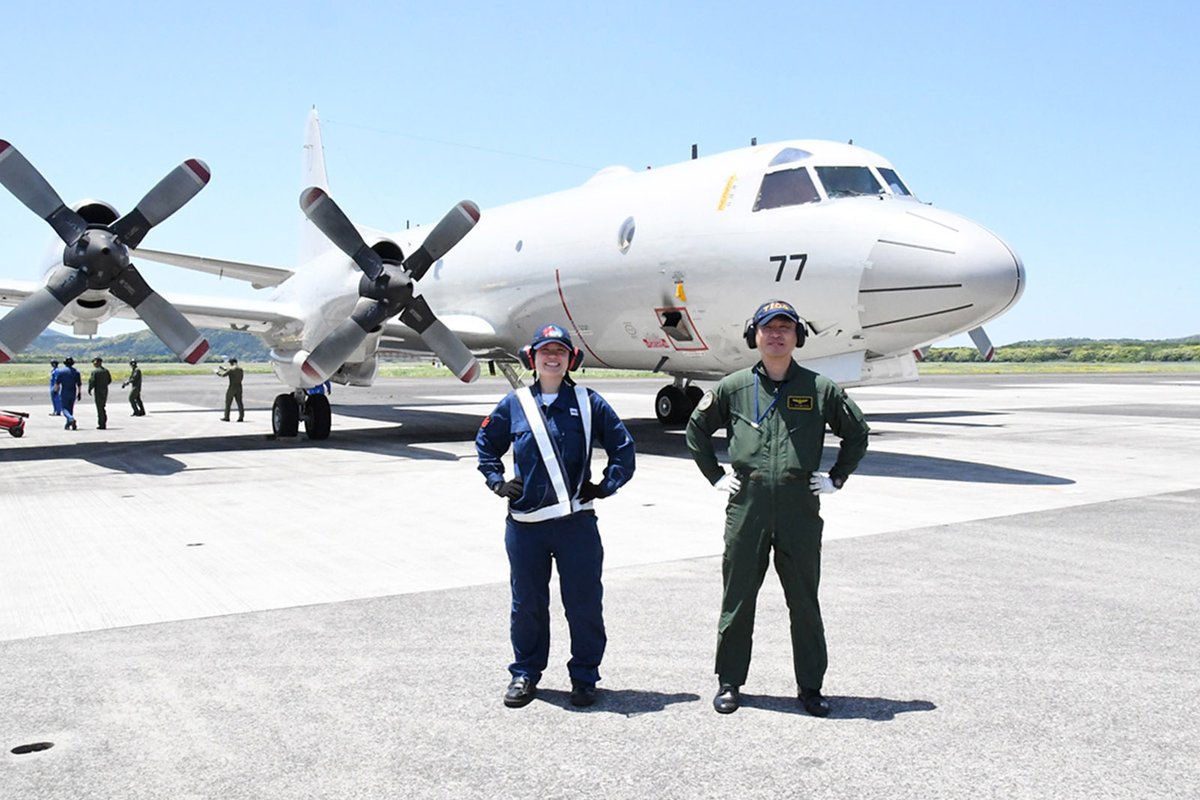 屋上自衛隊 P－3Cで再会！：空から海を守る父×地上で支える娘】 鹿屋基地に到着