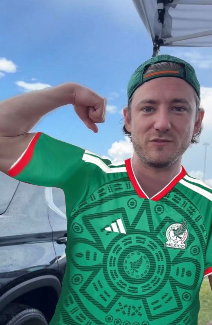 biebschanges's tweet photo. MEXICO WINS TODAYYYYYY LETS GOOOO https://t.co/3IBER3GLJm