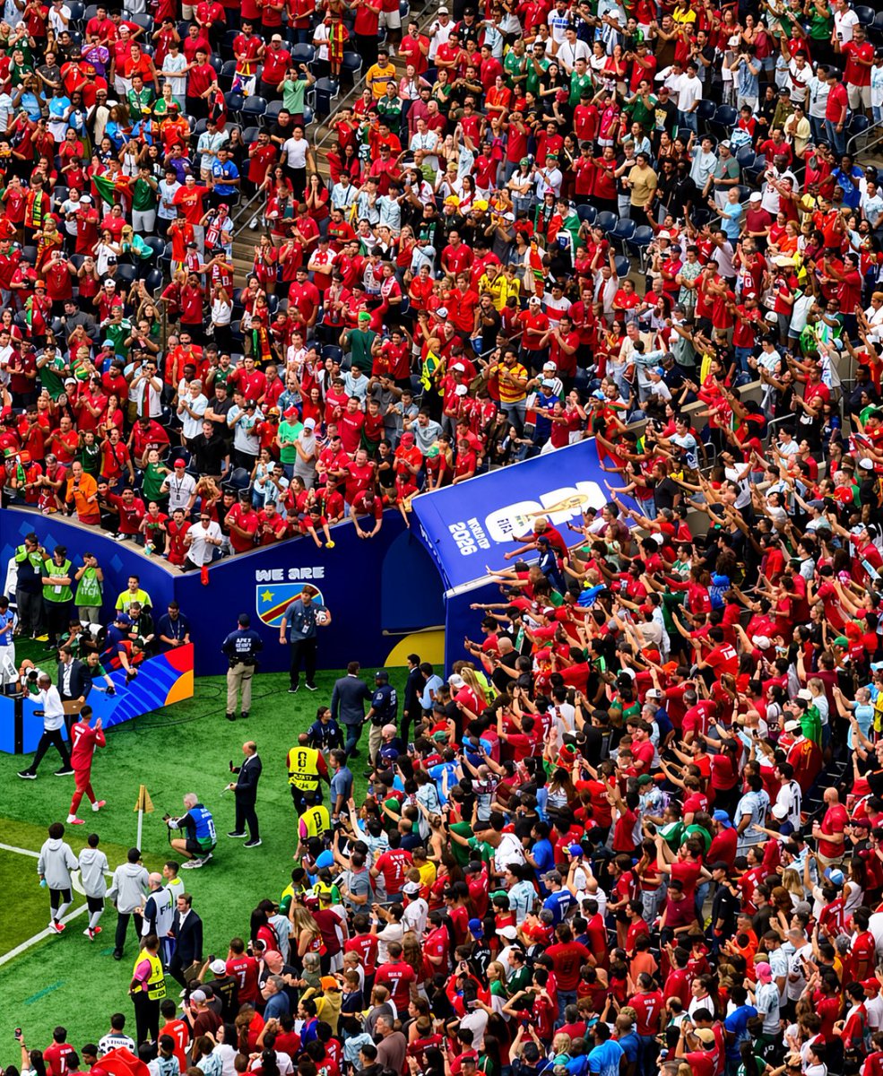 crisnou7's tweet photo. A     U     R     A !!! https://t.co/3xsdJqIlqe