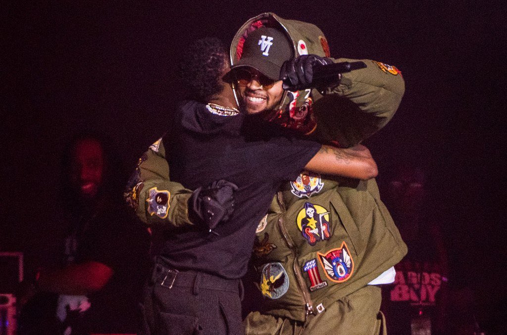 thedebuthub's tweet photo. 🚨 WIZKID &amp; CHRIS BROWN OVER THE YEARS:

◻️ SHABBA (2016)
◻️ AFRICAN BAD GYAL (2017)
◻️ CALL ME EVERYDAY (2022)
◻️ MAN ON A MISSION (2026) 🆕 https://t.co/yJtNNGBrFz