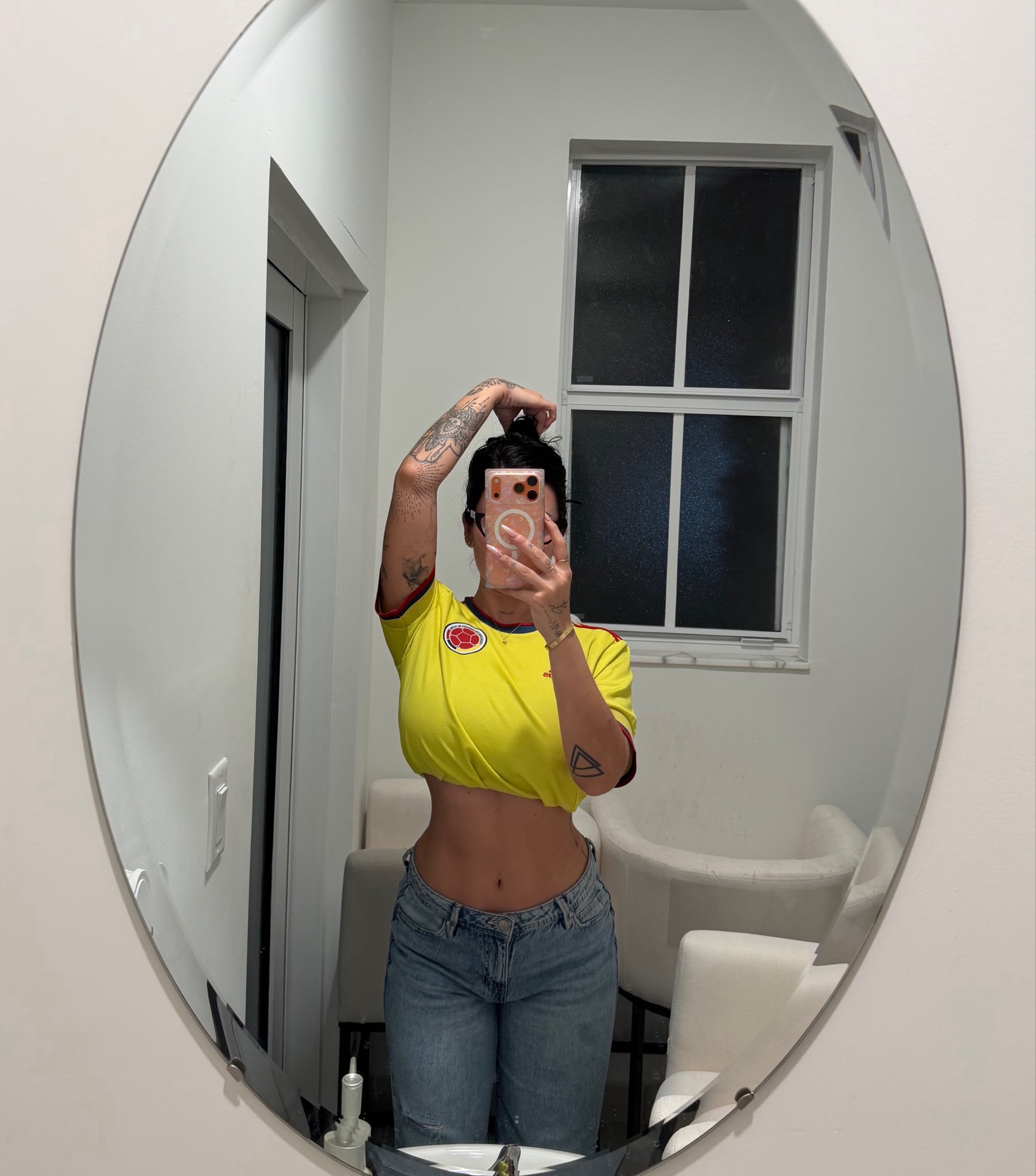 Colombian for the day yesterday hehe https://t.co/MOgm5CPp4t