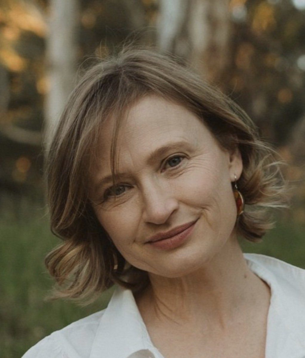 BilsonhBilson's tweet photo. I’d like to nominate Sarah Martin a sen /correspondent for The Guardian as 
Journalist of the Year! 
Sarah showed ultimate bravery in an out of control &amp; hostile situation by being the only one to step up to the microphone to ask a highly appropriate question to well known thug! https://t.co/Tq0pVtqIzt