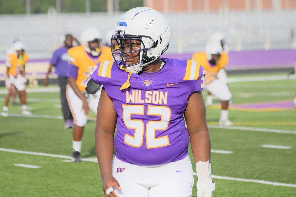TheAmoriGibson's tweet photo. I will be in attendance for the Shane Beamer OL/DL football camp tomorrow June 19th 2026
Am excited to showcase my talents and skills!!!
@peedeesportss @PrepRedzone @GamecockFB @CoachBWilson2 @maliek098 #dline #Co2028 #prospect https://t.co/udmdoSOjdz