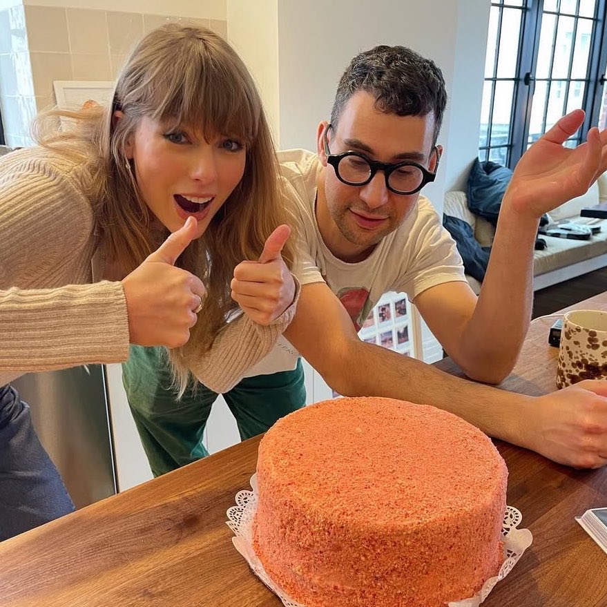 TSUpdating's tweet photo. Taylor Swift to GMA on working with Jack Antonoff on ‘I Knew It, I Knew You’:

“I called Jack Antonoff who is one of my best friends, I know that he is not only as big a Randy Newman fan as I am but also a ‘Toy Story’ kid and we talk about ‘Toy Story’ all the time and how that really shaped our childhood […] I called him up and I just really quickly blurted out like, 'I got to see the new Toy Story, I have to tell you all about the film, but we need to write this song. We need to write this song.”

“It was such a frenetic form of excitement that I just blathered out, like, 'We have to write this song.'”