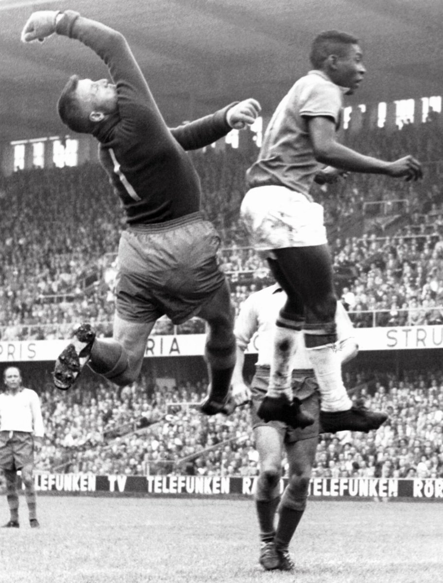 fin4do's tweet photo. bicho o Pelé era uma CRIANÇA em 1958

NÃO EXISTE comparar nada a isso aqui https://t.co/q6qTjHsGj0