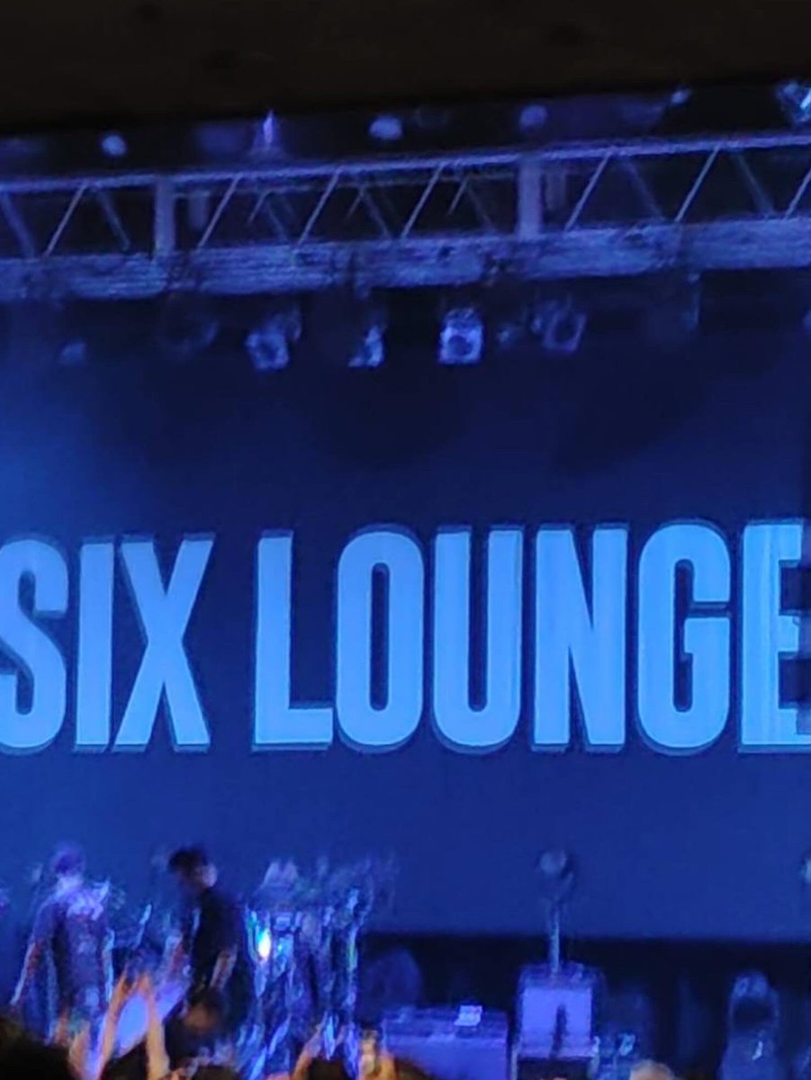 pockstar's tweet photo. 昨夜、
SIX LOUNGEと石崎ひゅーいを観てきました
平日なのに超満員
若い子ばかりの中、年甲斐もなく楽しんできましたよ
めっちゃ良かった👍
足死んだ https://t.co/ddIZBbfNzj