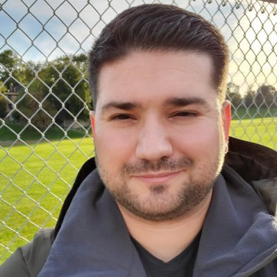 statix1027's tweet photo. @gordie727561302 @Enlightenm3192 @AreOhEssEyeEe hit the gym chubster. you havent built anything other than that disgusting fat belly. https://t.co/egILdj9UCu