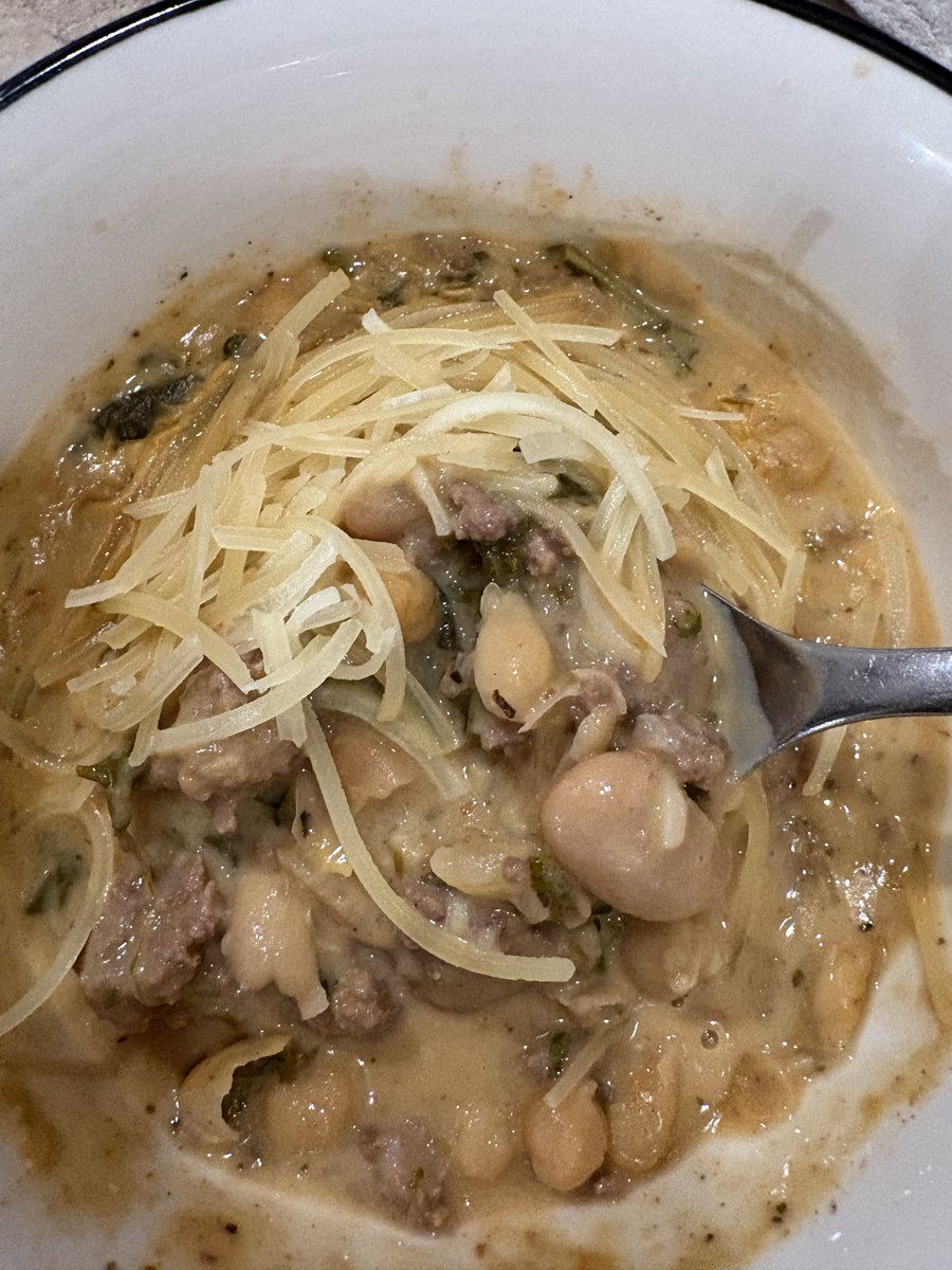 lissete_junco's tweet photo. Tuscan beef and bean stew π #tuscanbeefandbeanstew #tuscan #beef #beans #stew https://t.co/LSnwSXj7ep
