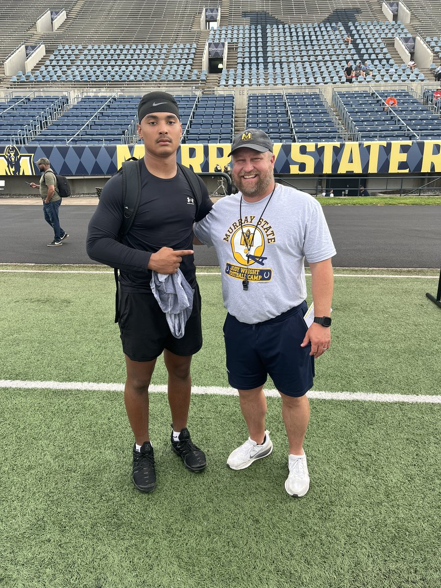 iamhawkinsss's tweet photo. Great camp today @racersfootball loved talking to the coaches!! And learning how to utilize my weapons more at the TE position!! Can’t wait to be back! @WrightJody @rogerpedroni16 @RacersFBrecruit @WBH7272 @TCCardinalsFB @Aspirationsgym @LippertScouting https://t.co/VF0NB1fzCC