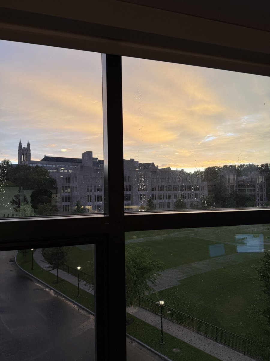 julianrowecohen's tweet photo. Chestnut Hill… who’s got it better than us?? 🦅🦅 @BCFootball https://t.co/3VS2Y8AsTO
