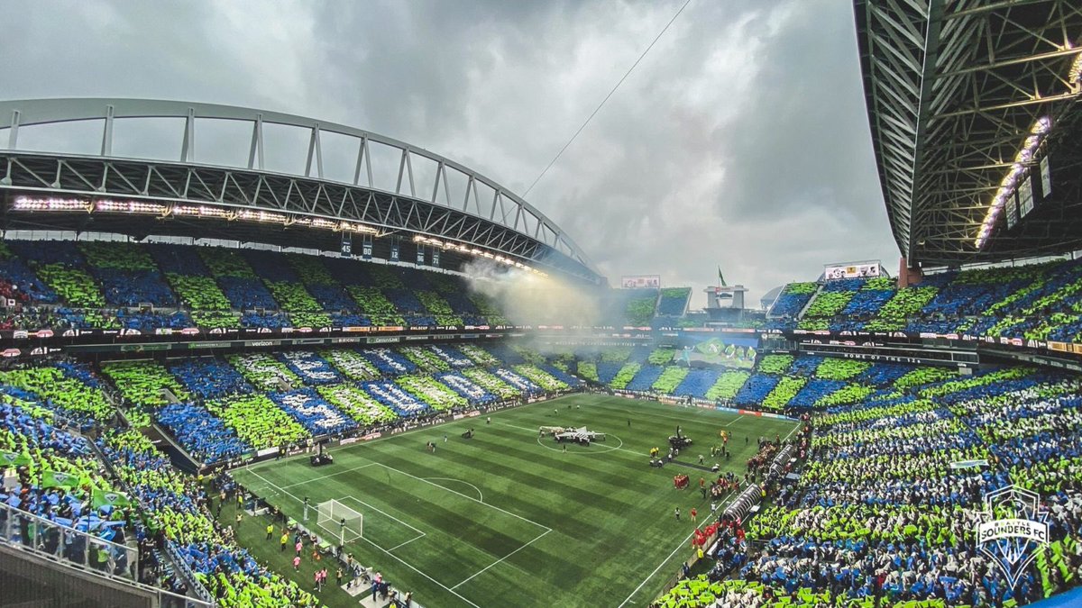 GoalArchive26's tweet photo. For everybody questioning Seattle and lumen field. This is a shot from the Seattle sounders game ( the local club). The sounders are the Man United of tue MLS. SEATTLE IS A SOCCER CITY https://t.co/CURZ4bgsd9