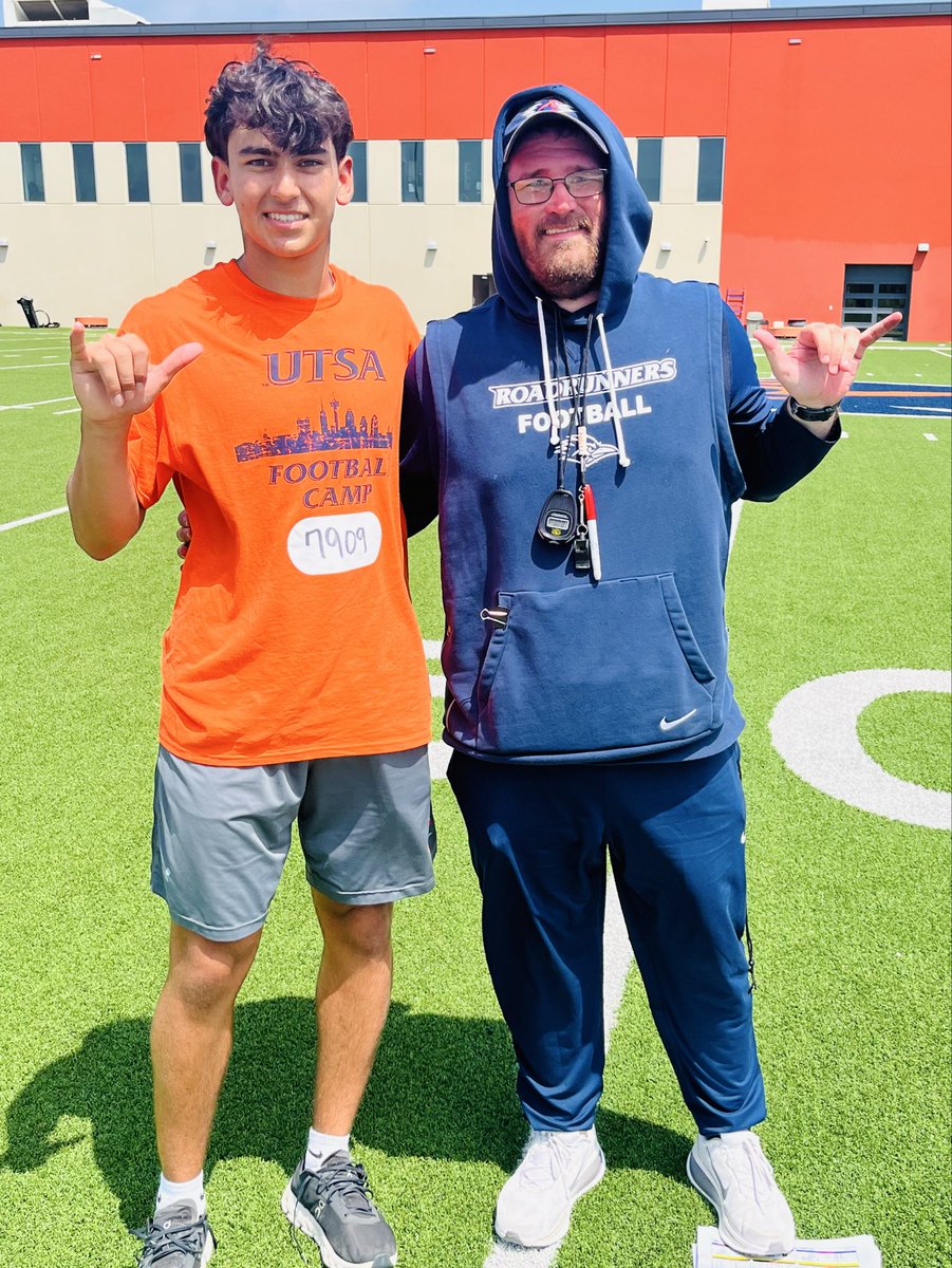 ZacAttack2027's tweet photo. Back home in the 210 competing and getting better every rep! Solid day charting on kickoffs and punts. Still chasing the standard I hold myself to and continuing to build each rep. Never satisfied! Thanks @CoachBrownUTSA and @Coach_Cotton713 with @UTSAFTBL for the invite and opportunity to compete. #210TriangleofToughness @Coach_KLewis @ShawnDenzer