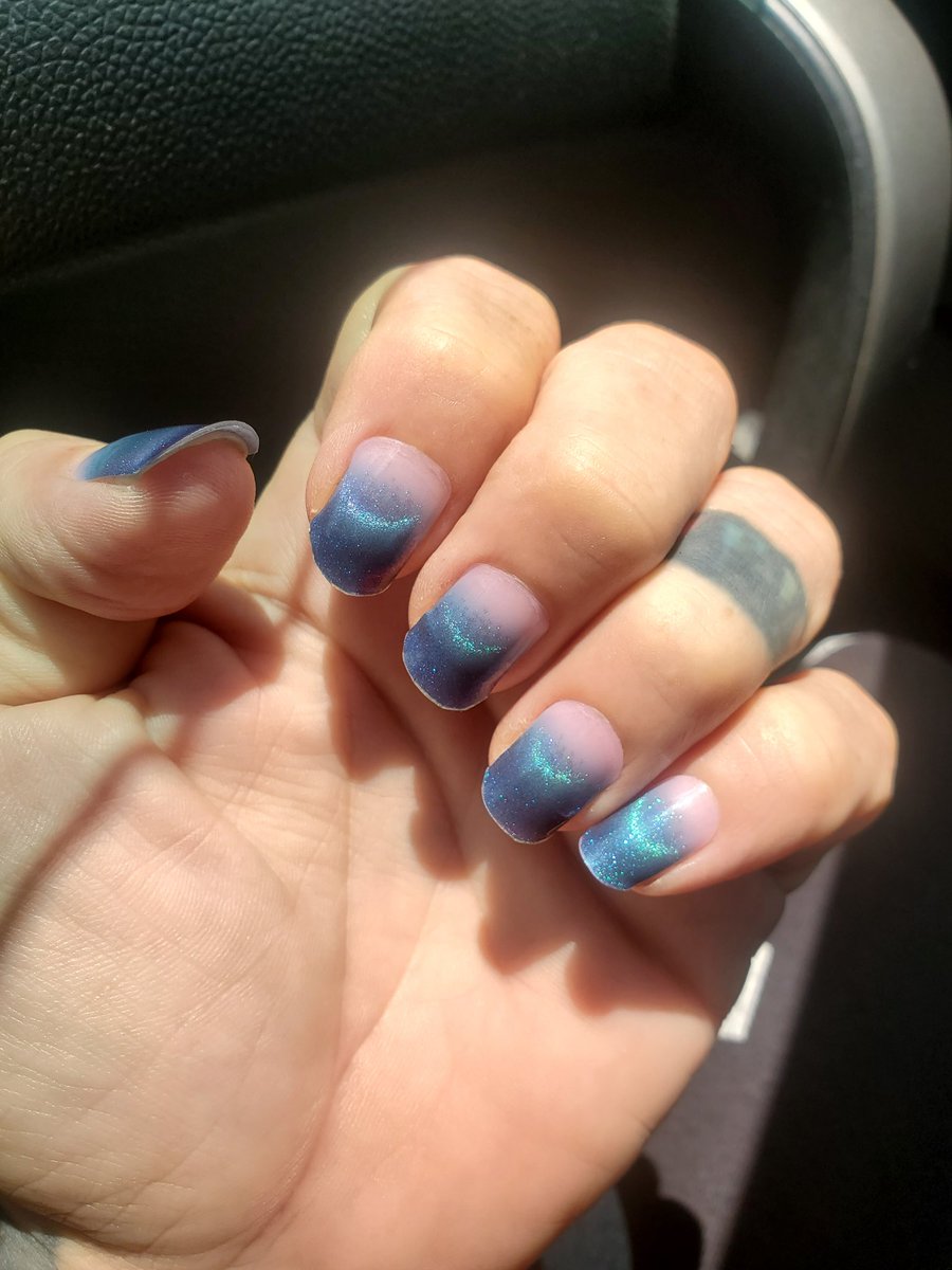 tsAshleyHart's tweet photo. #GelNails #FirstTimeGelNails #DIYNails #NailGoals https://t.co/Yv6MgNJzLt