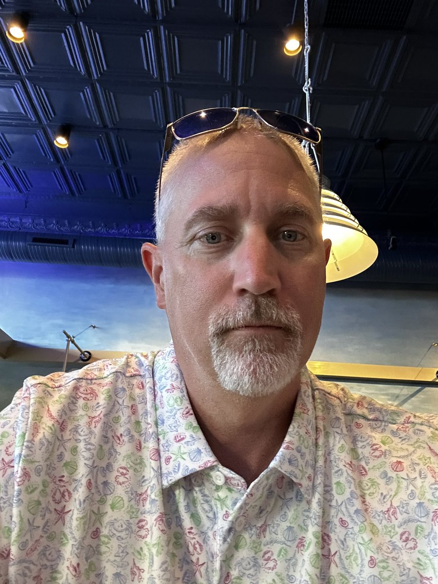 conner57296's tweet photo. it’s my birthday!!! https://t.co/xRPYduyLGi