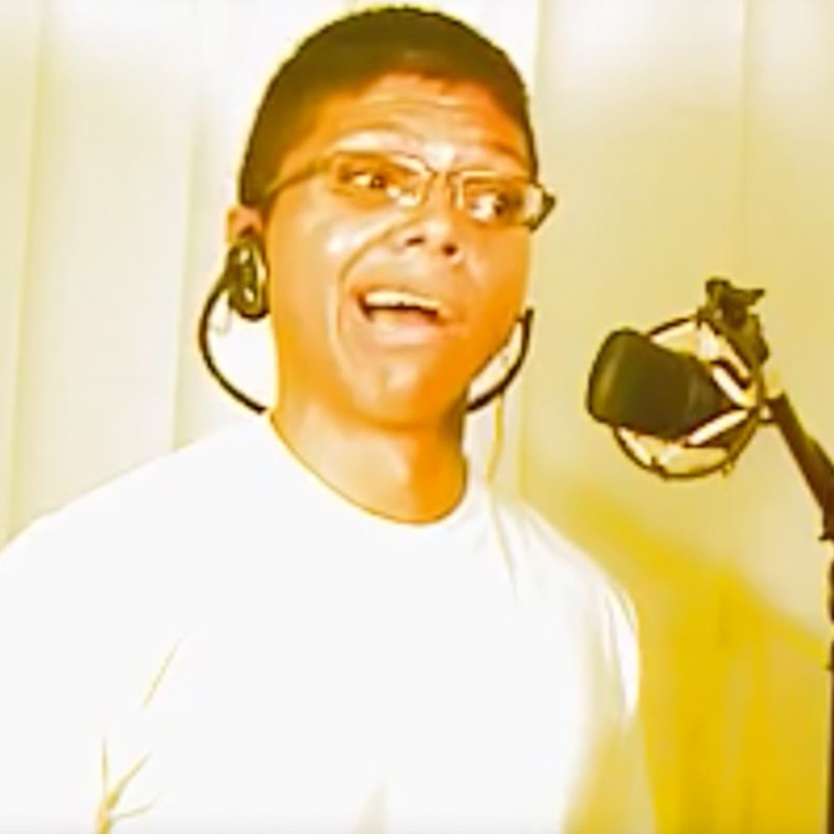 Jacksonirv002's tweet photo. A24 has officially secured the rights to Chocolate Rain. Starring Don Cheadle and will be produced by Tay Zonday. 
Per @DiscussingFilm https://t.co/nro7QjXRsF