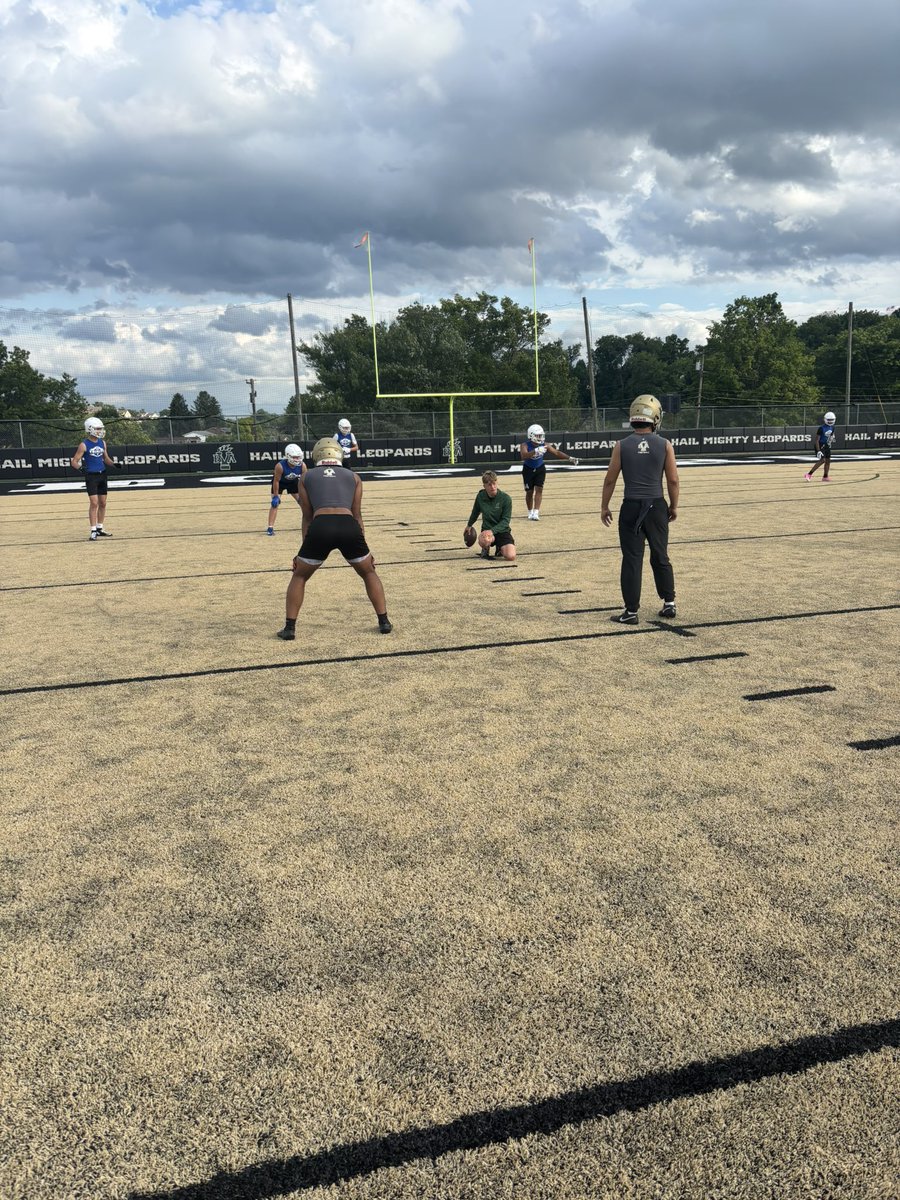 SLynn46's tweet photo. ๐ 7v7 Scrimmage
Trinity at BVA
#HML ๐ https://t.co/DH5JtdjTSk
