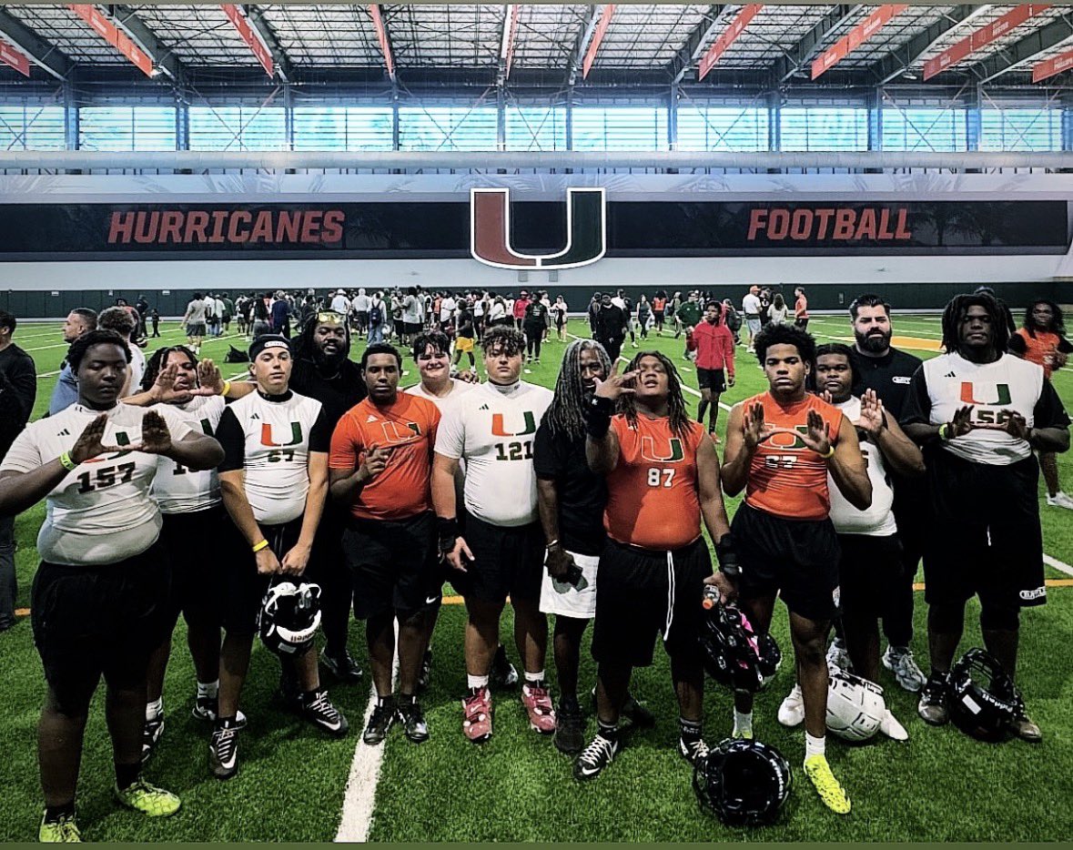 danirobrown's tweet photo. Extremely blessed to be invited to miami ol/ dl camp 🧡💚🙌🏾 @coach_cristobal @CanesFootball @CoachTJefferson @CoachWillHarris @TheCribSouthFLA @Kelly_Nick6 https://t.co/2IMYNcllsd
