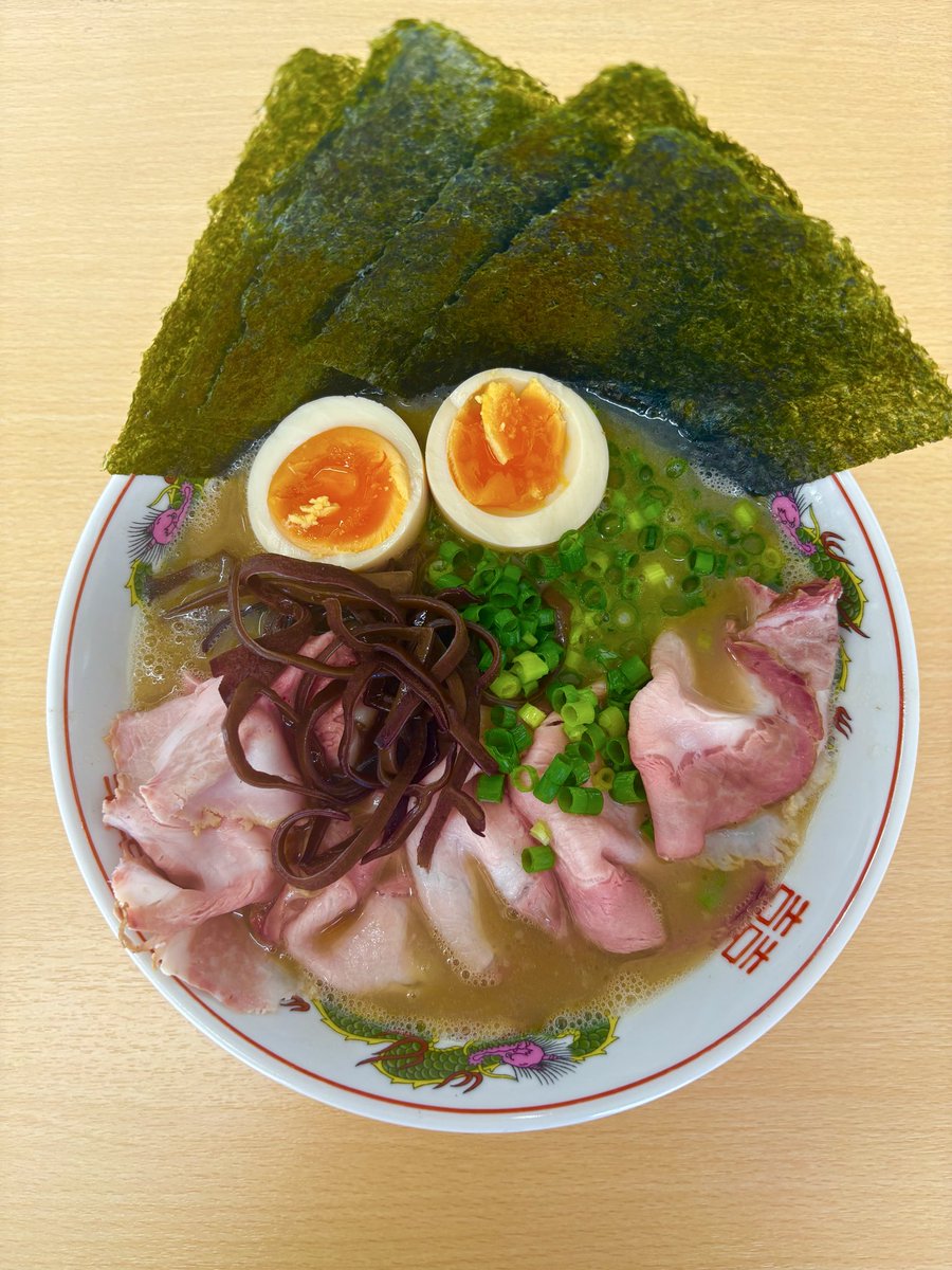 stapan888's tweet photo. リニューアルOPENに向けてかなりいいとこまで仕上がってまいりました。 https://t.co/t54GObNB3S