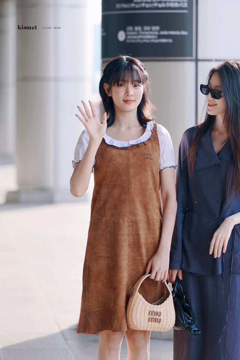KISMET_MN's tweet photo. 270619 아깅🥹🫳🏻
#IDLE  #아이들 #민니 #MINNIE #มินนี่ #ミンニ https://t.co/uZGGlXqpdk