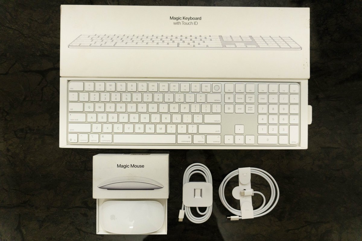 JayPatelSat's tweet photo. The perfect duo for my desk.🖱️⌨️ https://t.co/8O7yJiiXZK