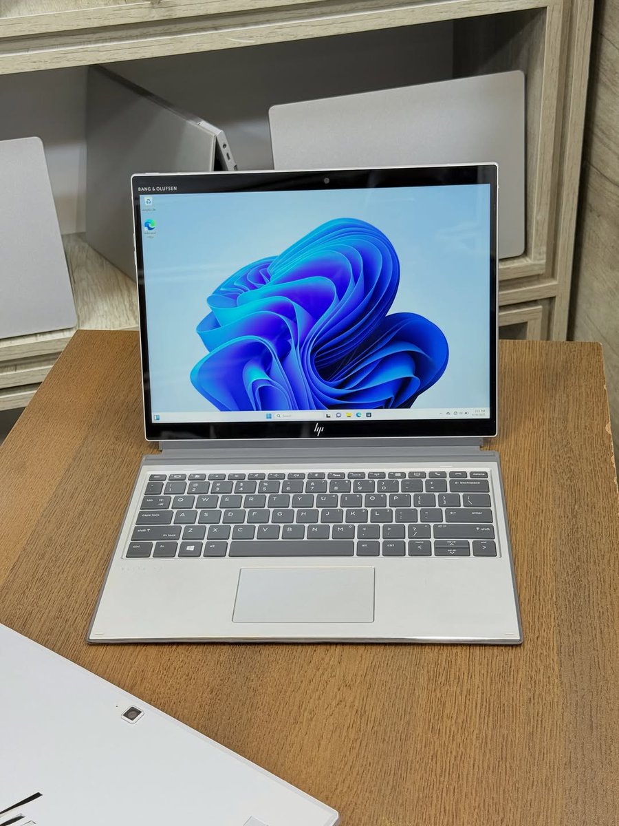 garyoldmantechs's tweet photo. Hp Elite X2 | In stock 
i5 8th gen | 8/256
1,600,000/= https://t.co/aDiiHyK7cO