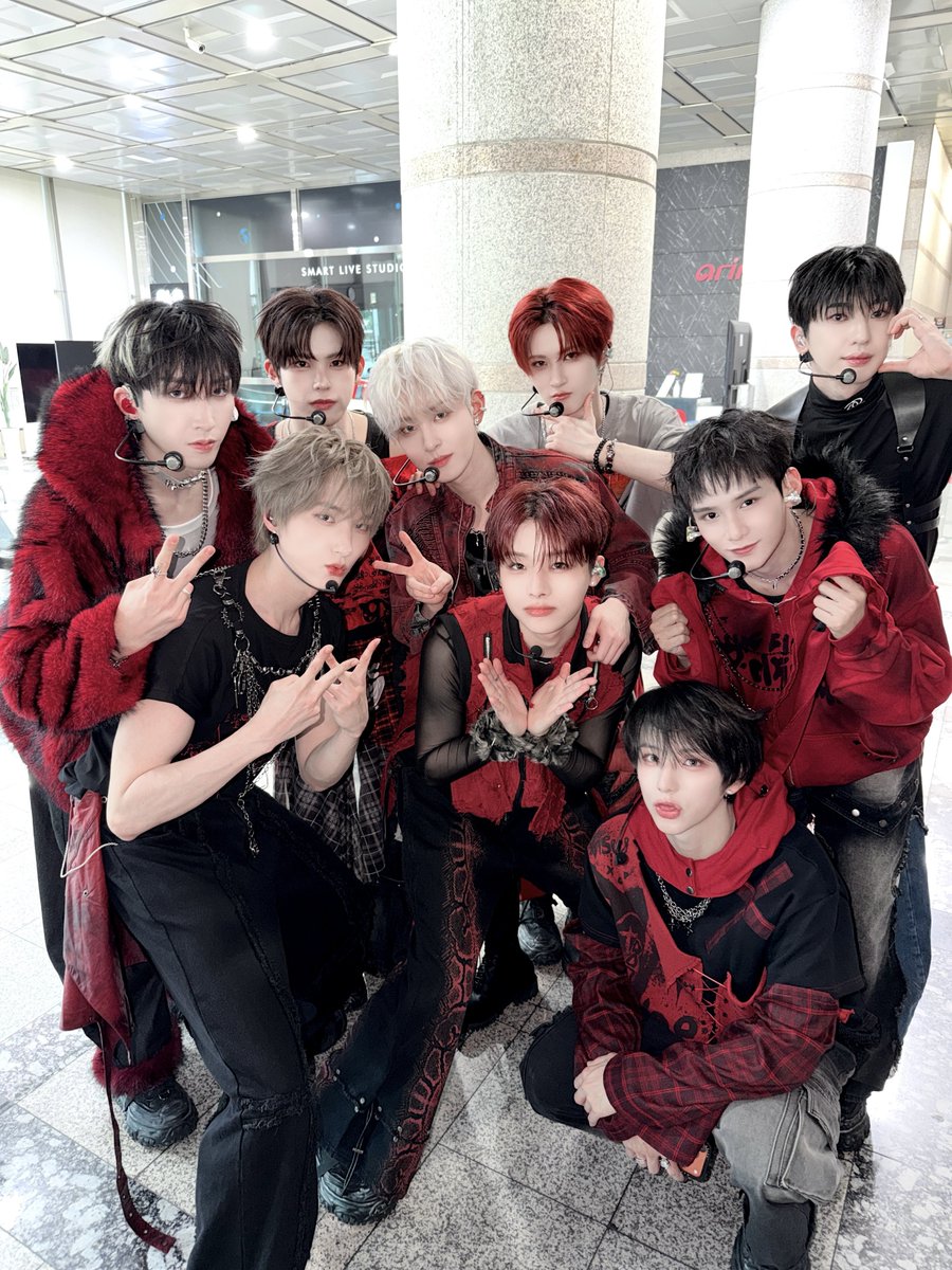 XODIACOfficial's tweet photo. [📸]

260619 Simply K-Pop

#XODIAC #소디엑 #PHANTOMFIRE #팬텀파이어 https://t.co/2ZLdMg00IW