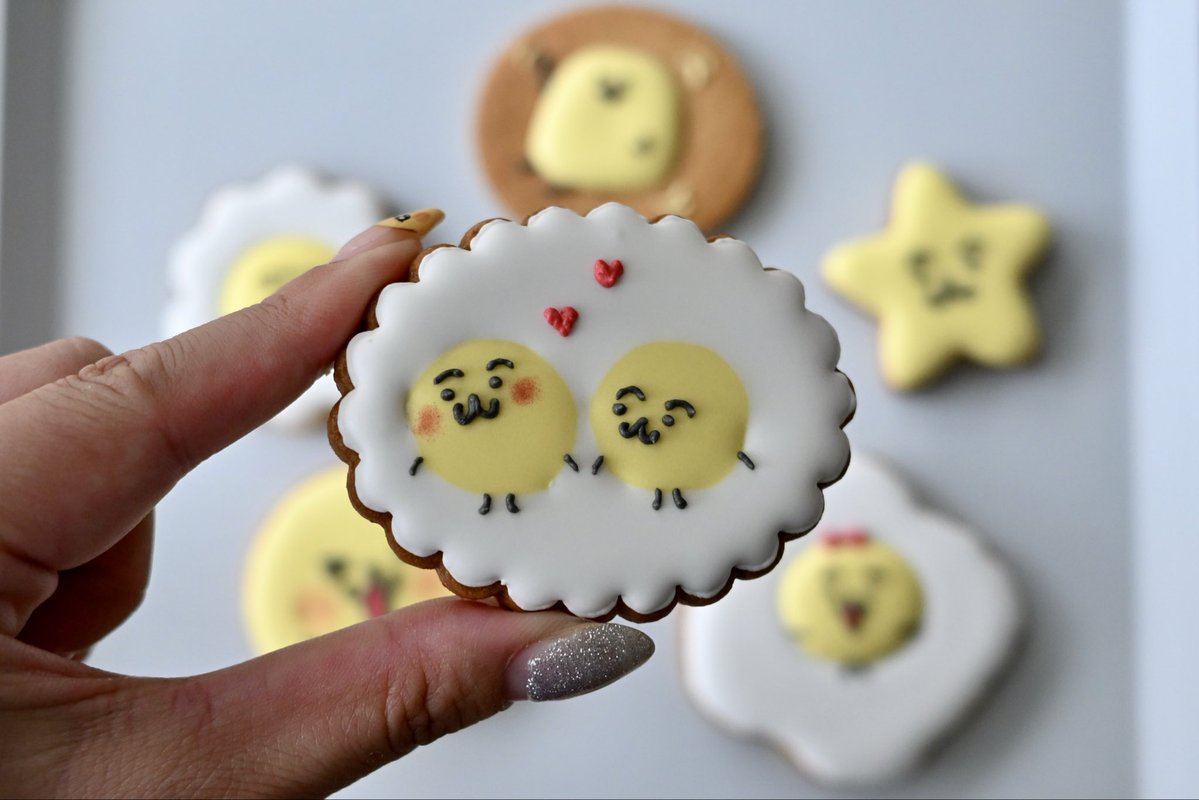 maa_ruu_1211's tweet photo. アイシングクッキー教室行ってきた🍪
ショキフェが上手くできて大満足してる(　˙꒳˙　)♡
#えもじの子 https://t.co/unZgjDa5Kn