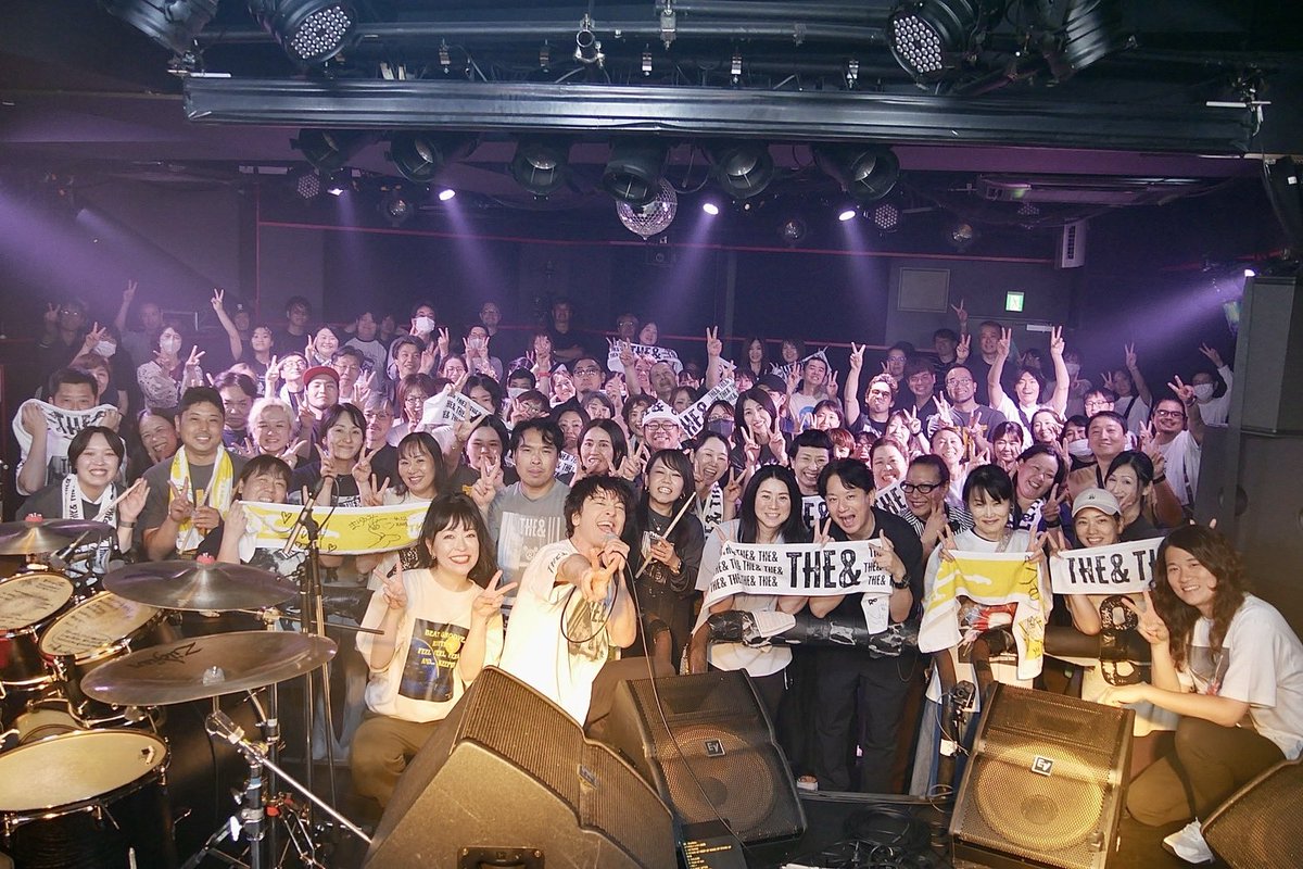 harasy56u's tweet photo. THE& EXPLOSION 2nd ANNIVERSARY LIVE
大変にありがとうございました🤭
冒頭から飛ばしっぱなし新曲3曲も歌って汗かきっぱなしの素晴らしいライブでバチバチに決まって格好いい2人でした🤭
#THEAND #SATOKO #JUON #yoshi
p.s.さぁ~て、ワイどこにいるかなぁ🤣
(すぐバレるだろ🤣) https://t.co/AntUAU9LZ4