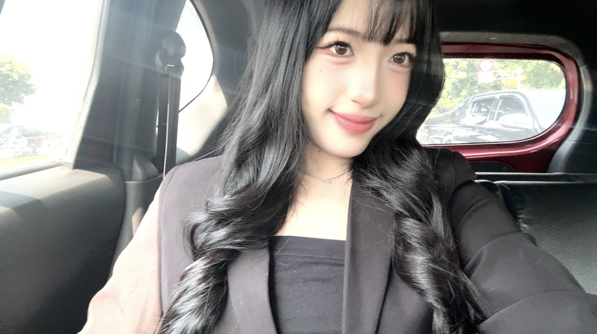 Daisy_JKT48's tweet photo. selamat siang https://t.co/5qf1Z996nr