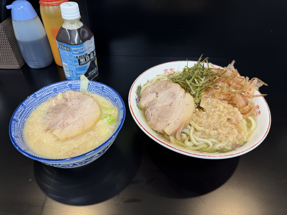 Wake_no13's tweet photo. 2026年38杯目
今年5回目
美味しかったです👍
ご馳走さまでした🙏
#ハイパーファットン
#お茶漬け昆布水つけ麺塩
#豚まし https://t.co/81it005rS9