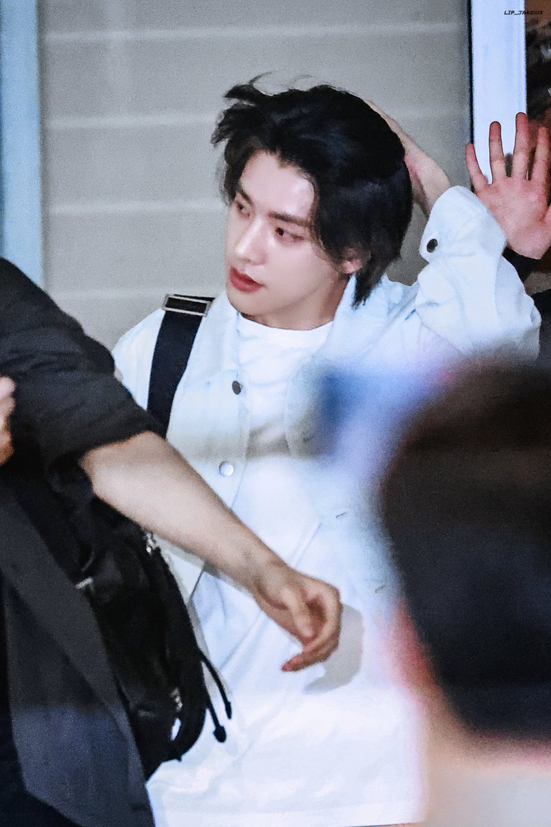 lip_jake1115's tweet photo. 260619
#엔하이픈_제이크 #엔하이픈 #JAKE #ENHYPEN #ジェイク #제이크 #심재윤 https://t.co/hIH0s3yhp9