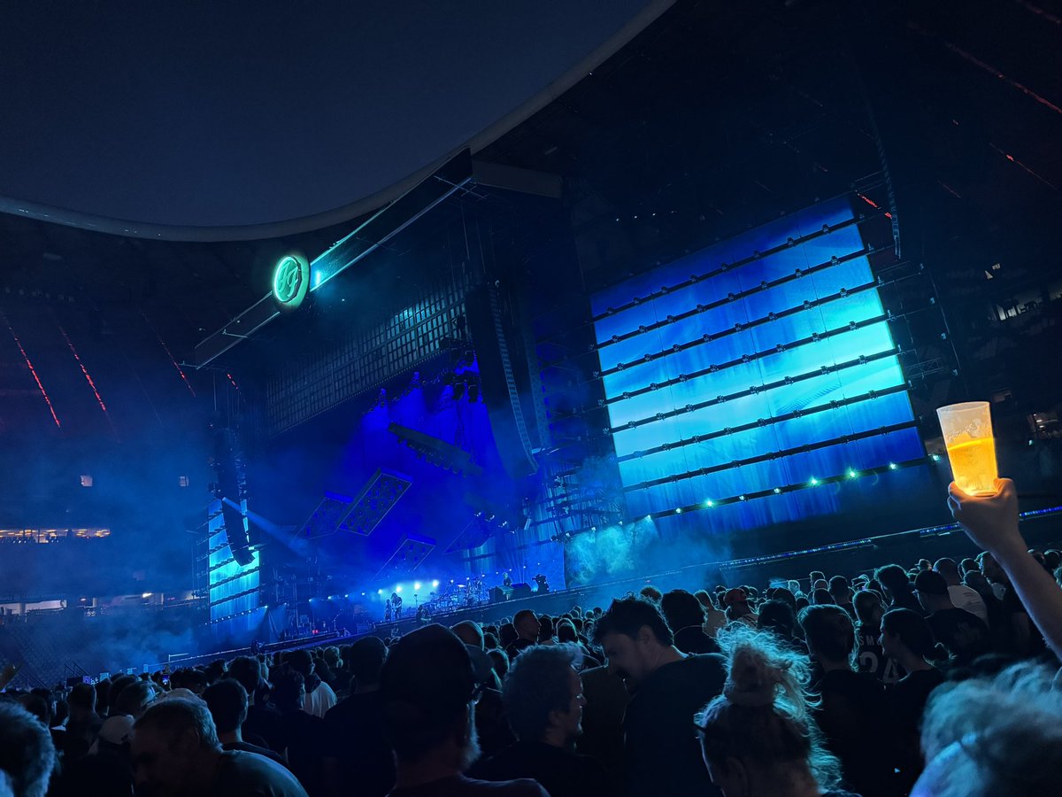 Moosey47's tweet photo. @foofighters It was epic https://t.co/uF0qNXDlGG
