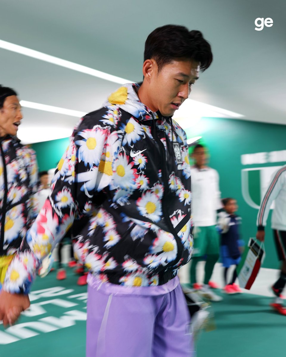 geglobo's tweet photo. 🇰🇷 Son, camisa 7 e ídolo da Coréia do Sul. 😍

📸 Getty Images
⁣⁣
#CopaNaGlobo #coreiadosul #mexico #futebol #ge2026 https://t.co/bCMNq1W8Xo