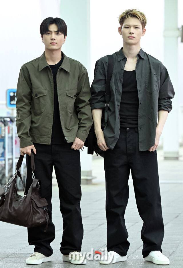 myrockcatroll's tweet photo. 260629 출국 기사사진
#제이 #JAY https://t.co/NsopX02Joy