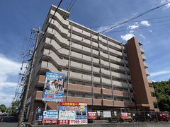 chintaikan_ol's tweet photo. 当店では⭐仲介手数料＋礼金・敷金・更新料０円⭐のお部屋を多数ご紹介！

＼ ぜ～んぶゼロ🙆‍♀️物件 ／
🏠ドーミトゥリィ南草津
🏪コンビニ（セブンイレブン）がすぐ近く♪
🧼1階はコインランドリー♪

🔽詳細
https://t.co/6J31nSvhB1

#滋賀 #草津 #南草津 #立命館大学 #BKC #お部屋探し #住まい探し